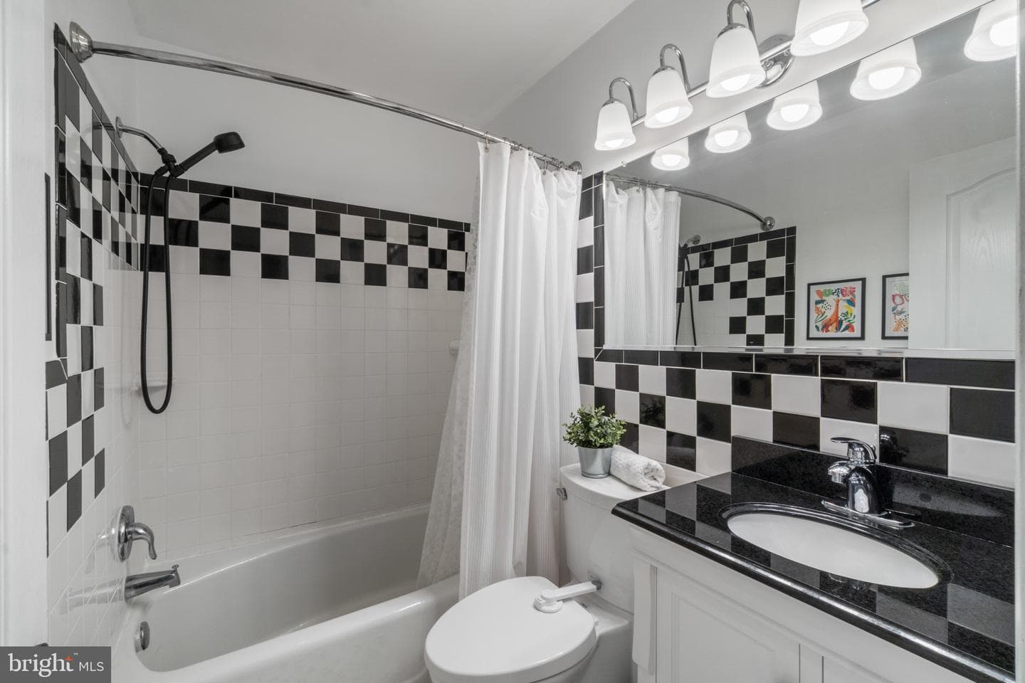 117 Oakwood Road photo 24