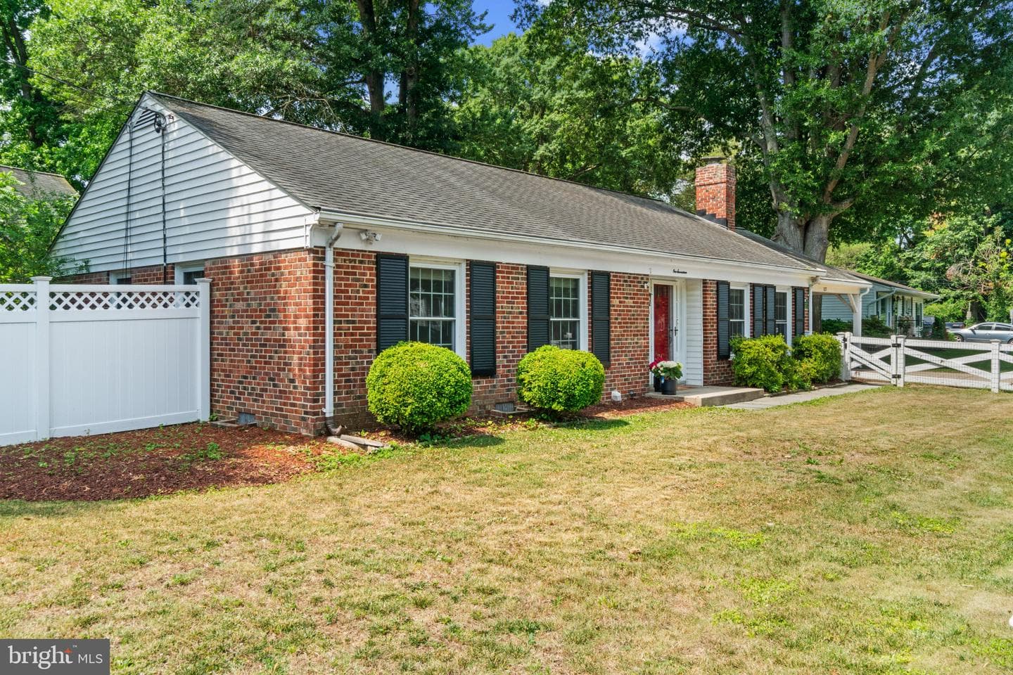 117 Oakwood Road photo 55