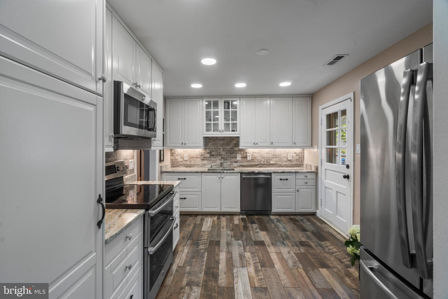 117 Oakwood Road photo 66