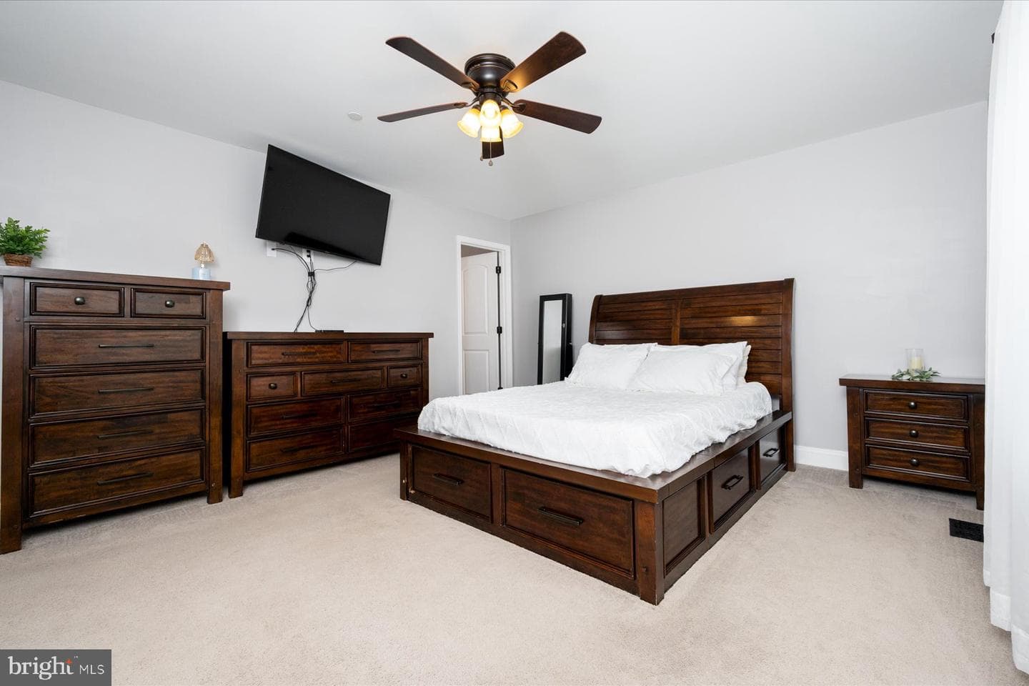 4909 Olive Street photo 17