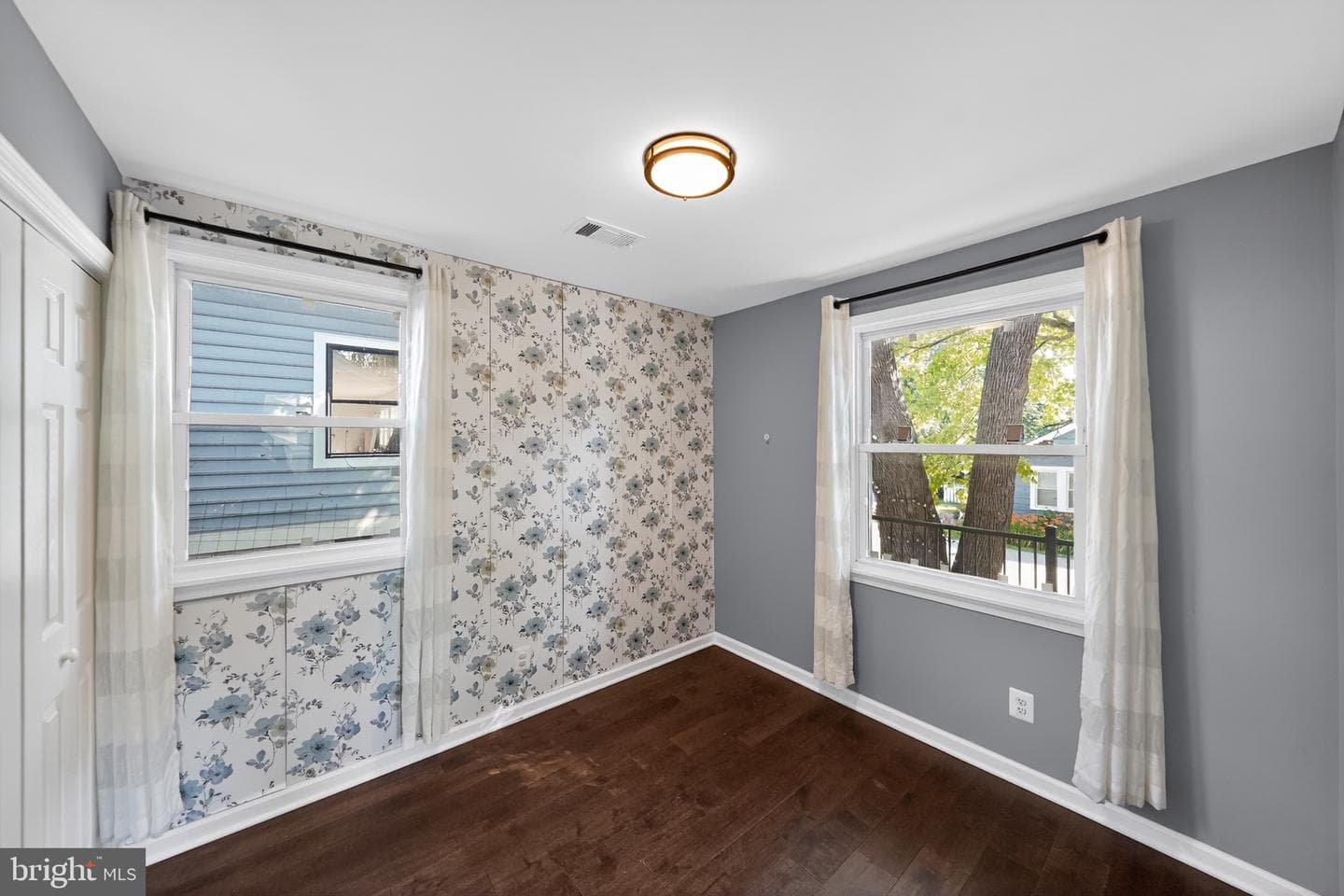 3670 5th Avenue photo 24