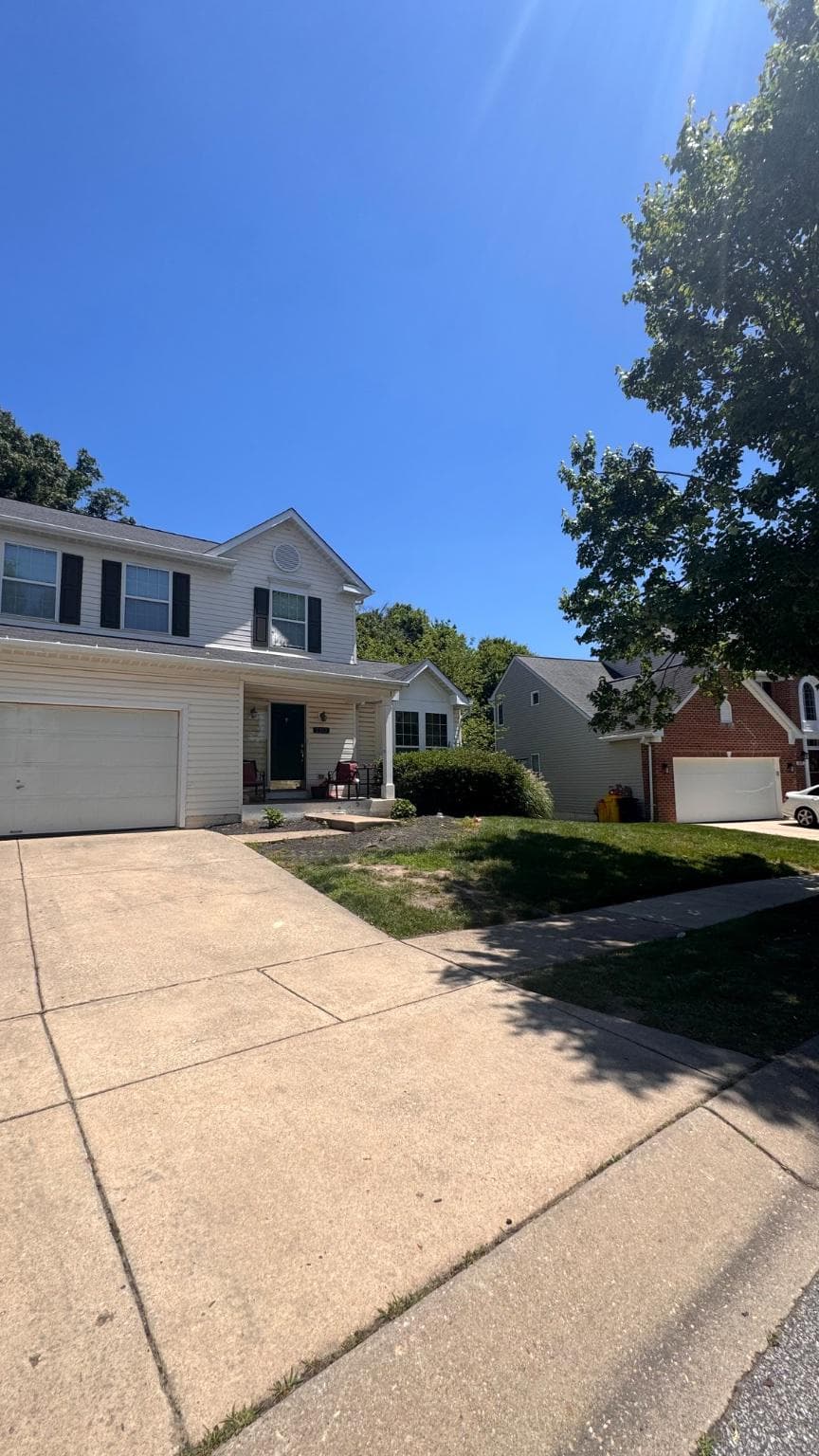 2313 Crosslanes Way photo 1