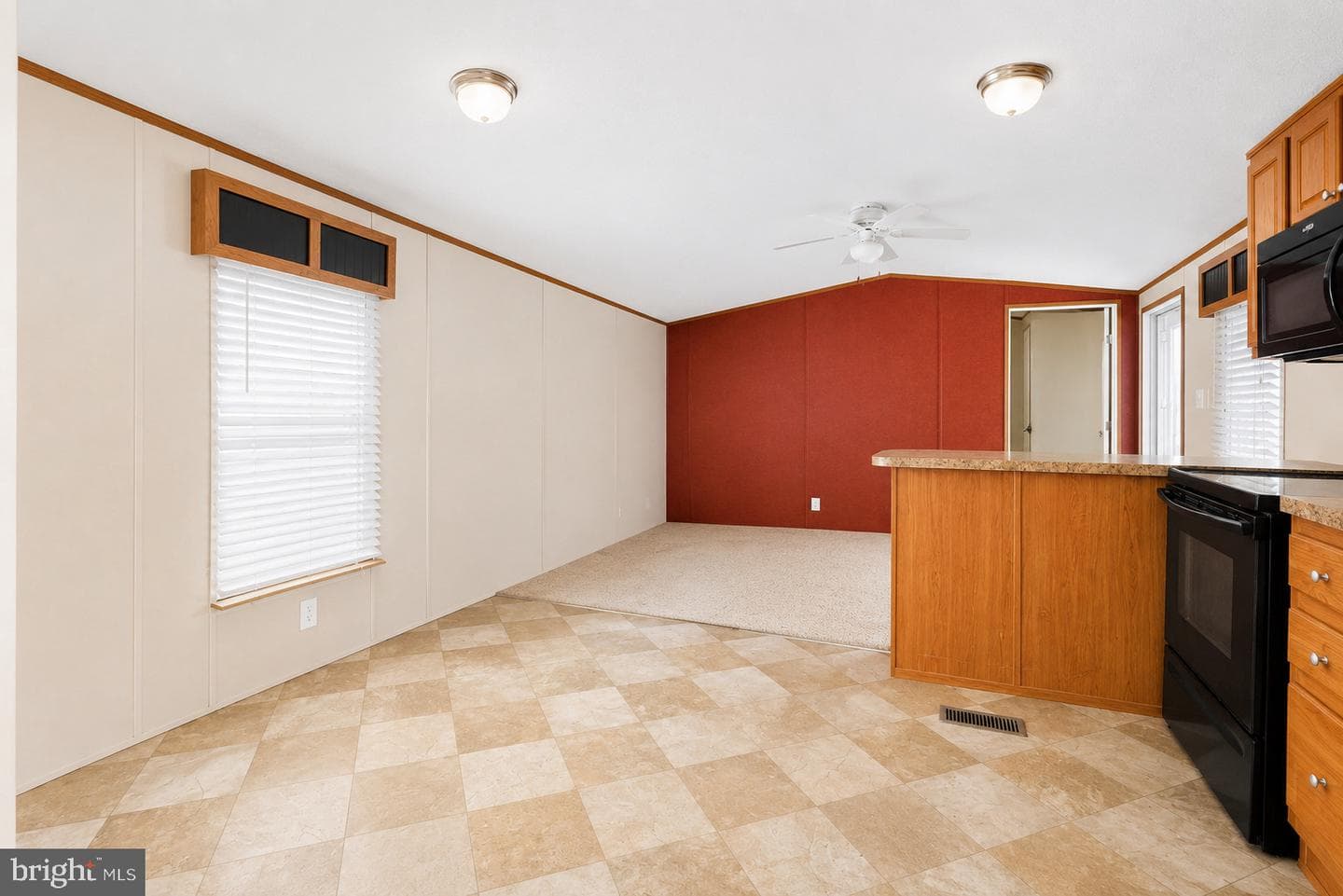 996 Margarita Street photo 16