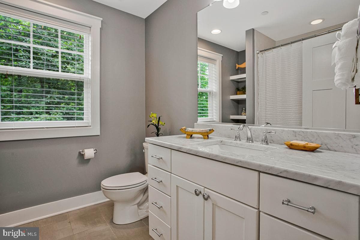 2978 Valley View Road photo 36