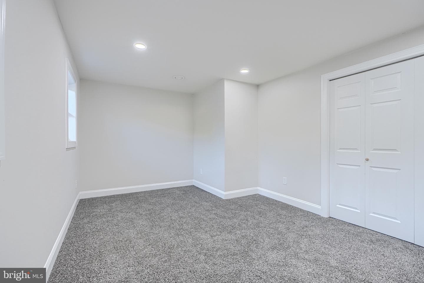 7518 Harmans Rd photo 29