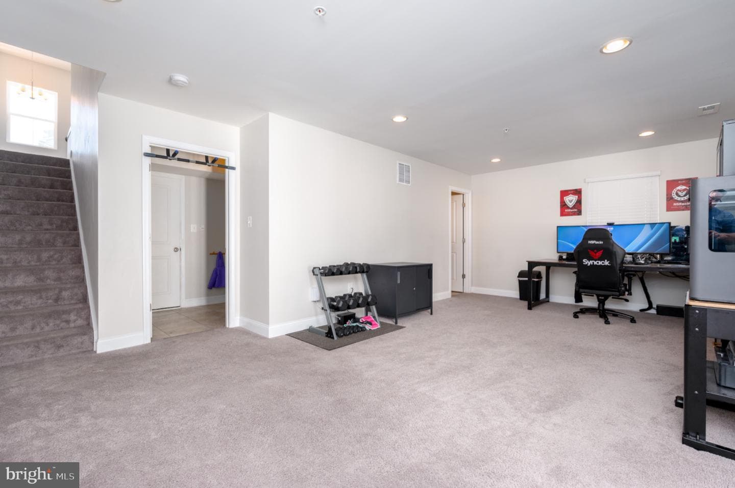 923 Thurston Lane photo 24