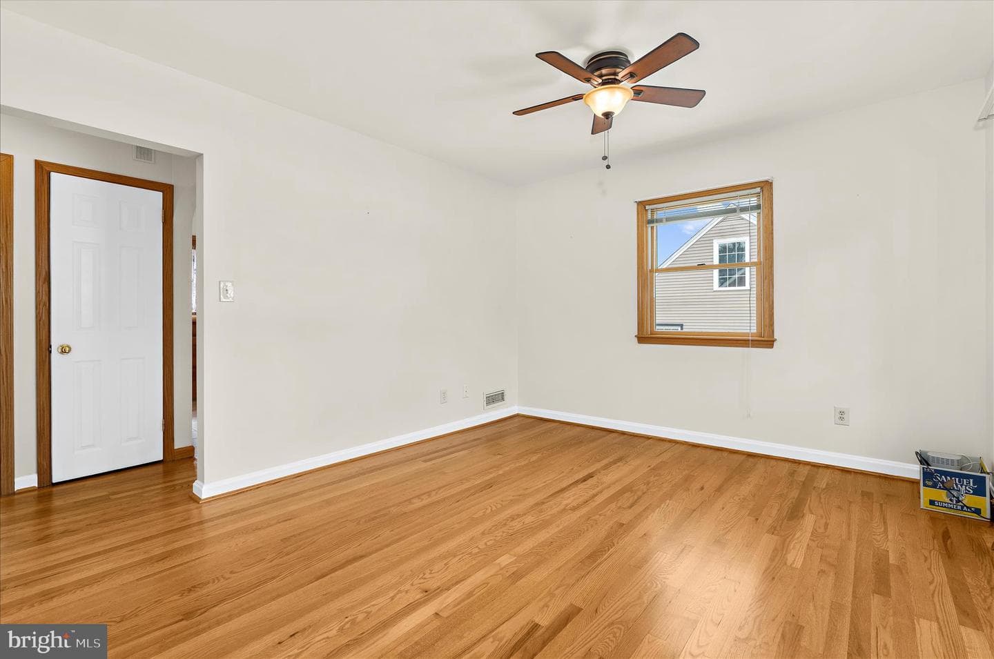5801 Redmond Street photo 10