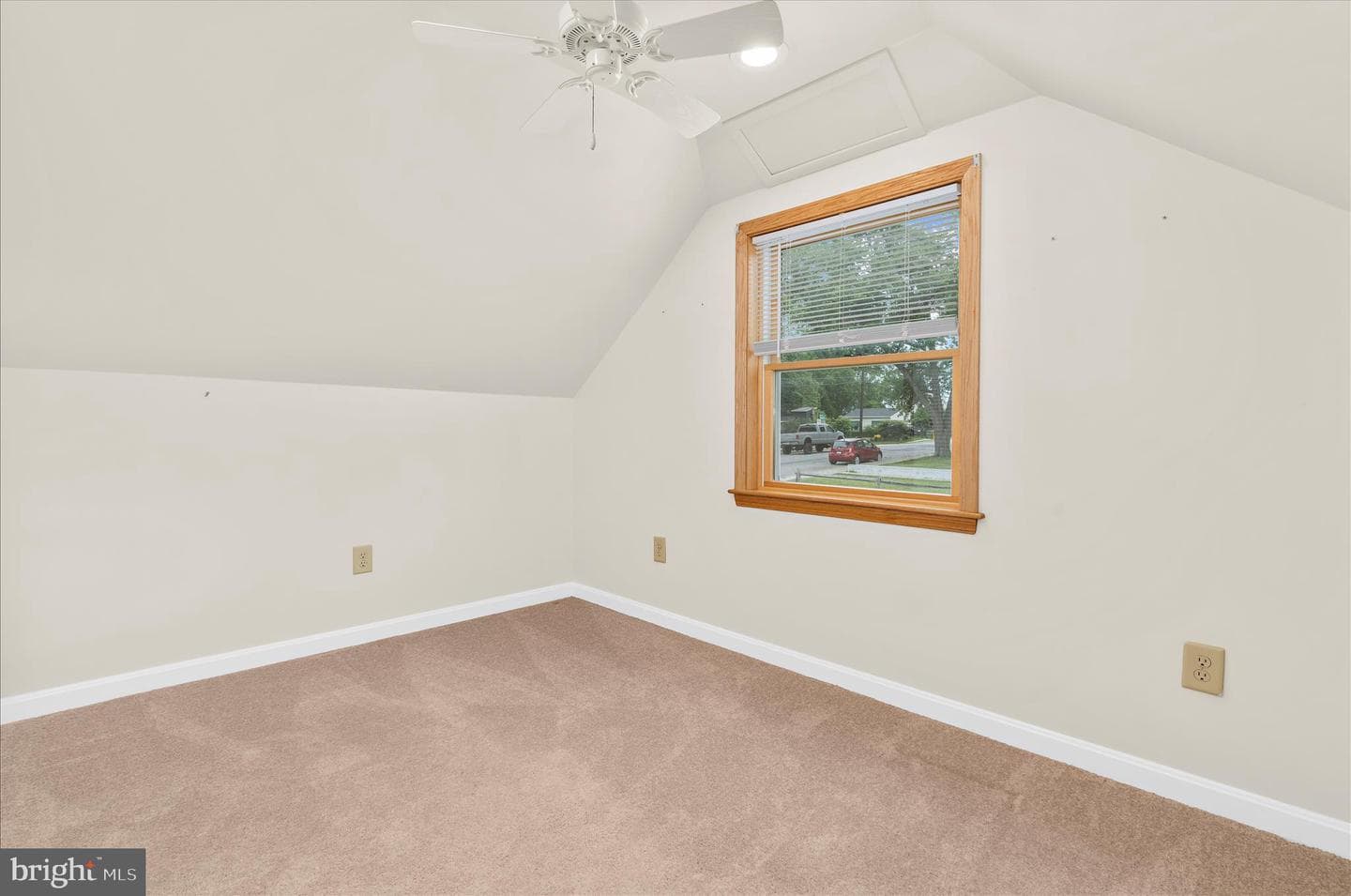 5801 Redmond Street photo 19