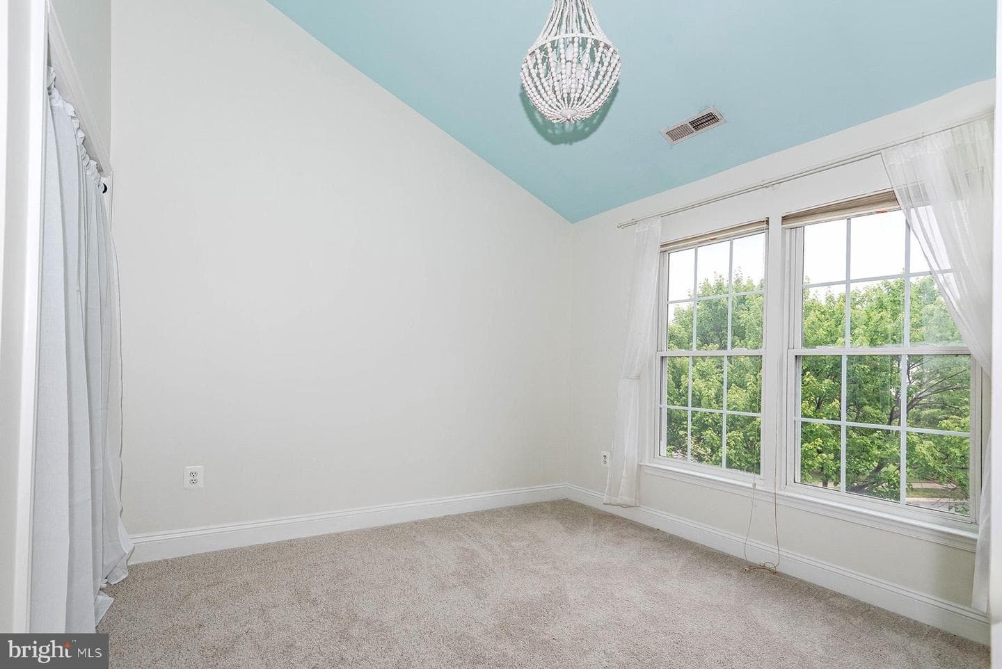 1329 Peppertree Court photo 27