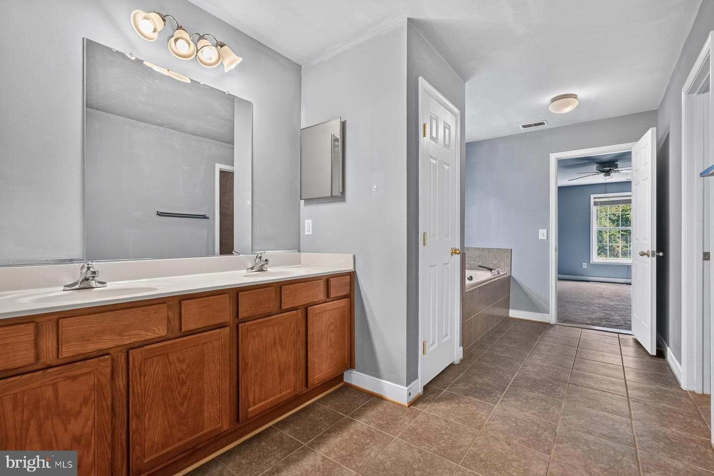 303 South Drive photo 20
