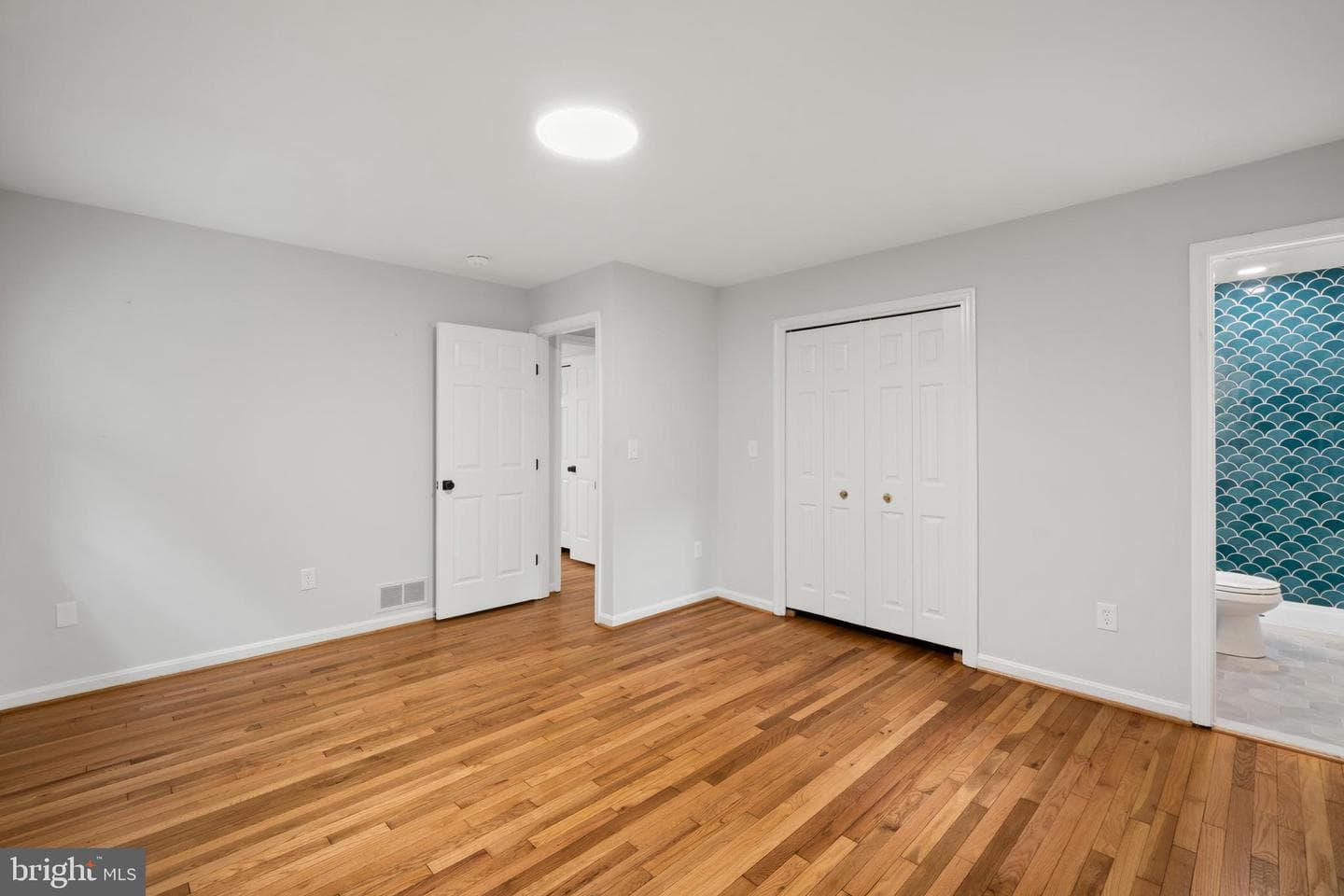 100 Oak Drive photo 18