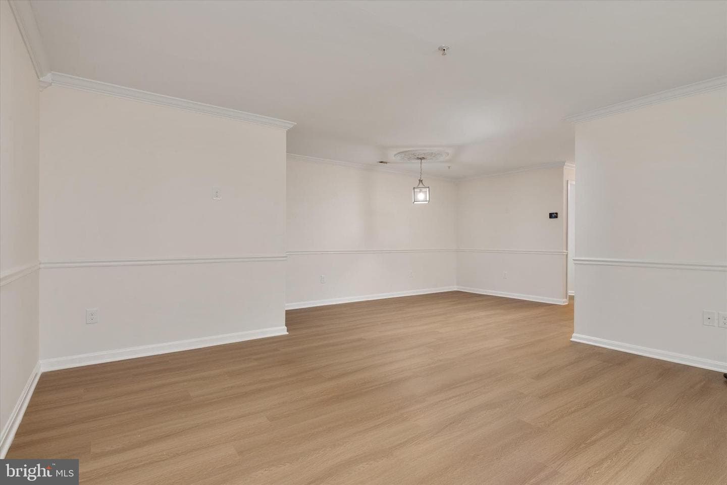 302 Blue Water Court #103 photo 7