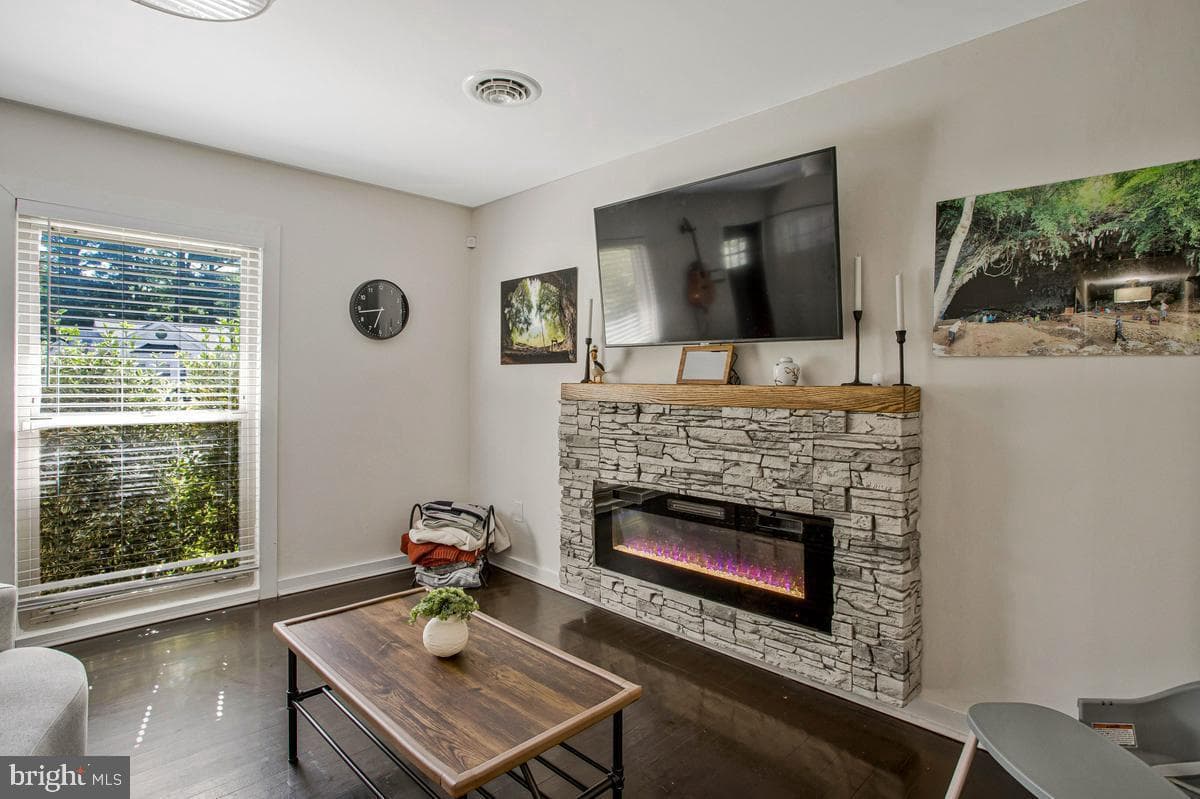 7054 Charleston Avenue photo 7