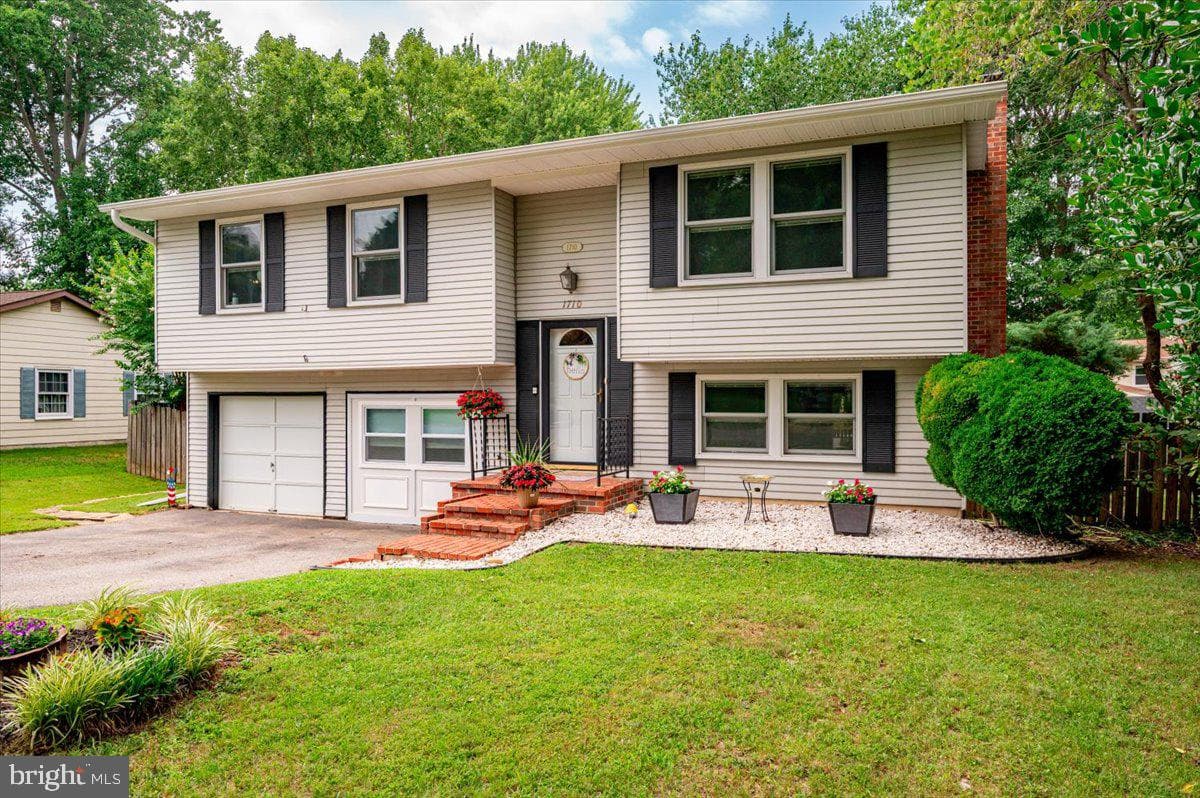 1710 Fallsway Drive photo 3