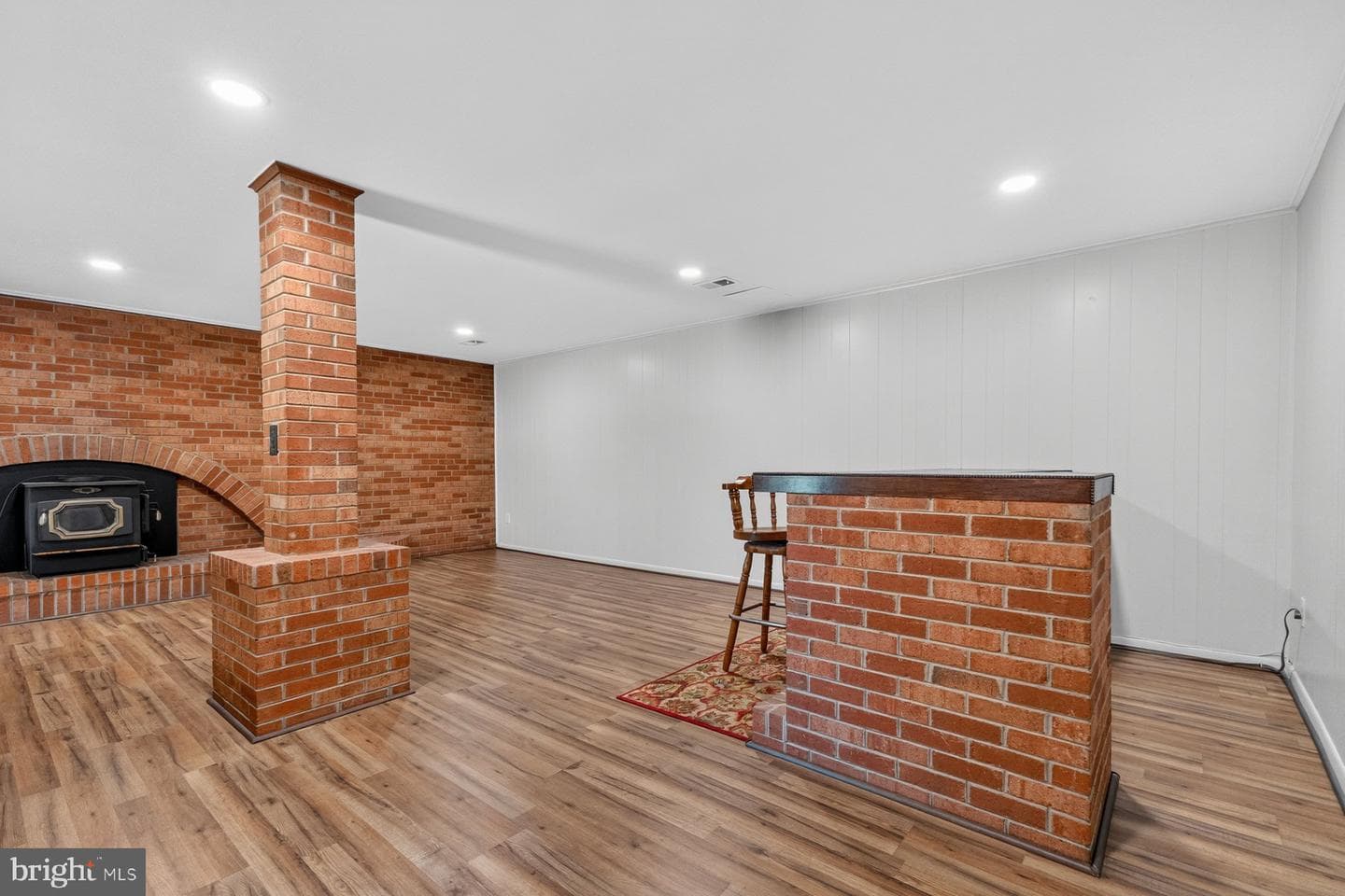 328 Sansbury Road photo 31