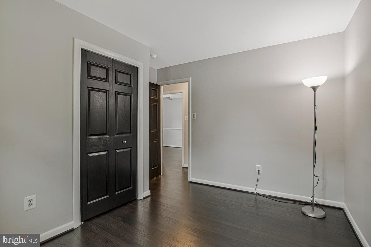 454 Manor Road photo 20