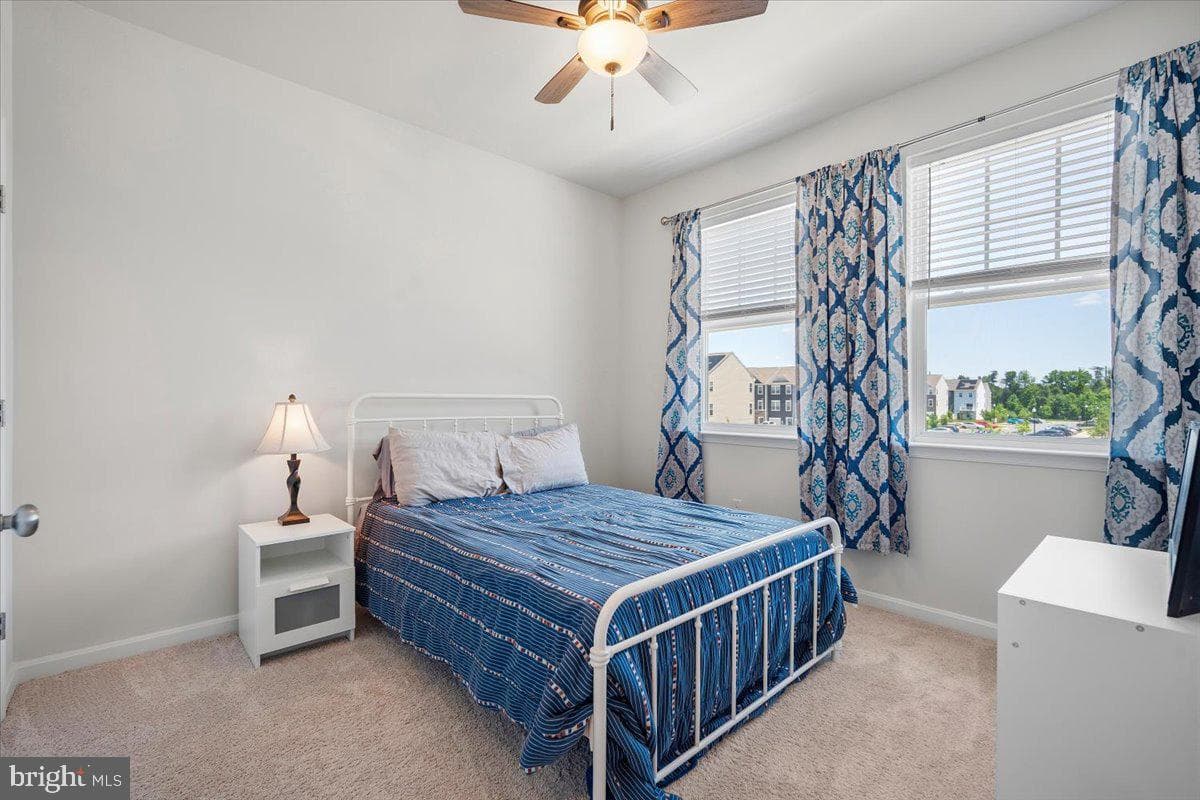 2020 Hinshaw Drive photo 31