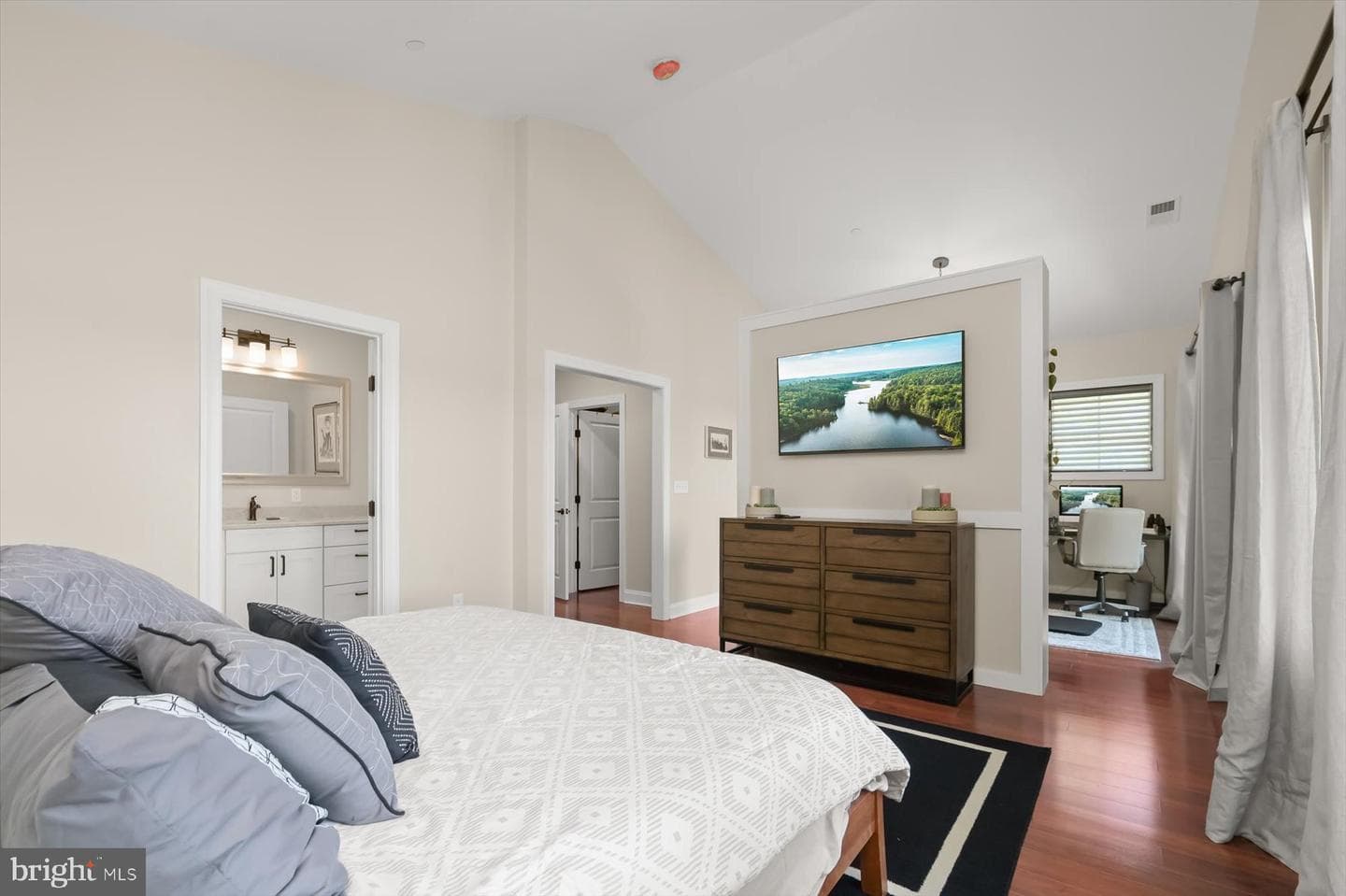 20 Shore Walk Road photo 31
