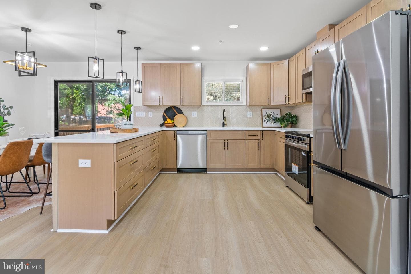 1424 Regent Street photo 8