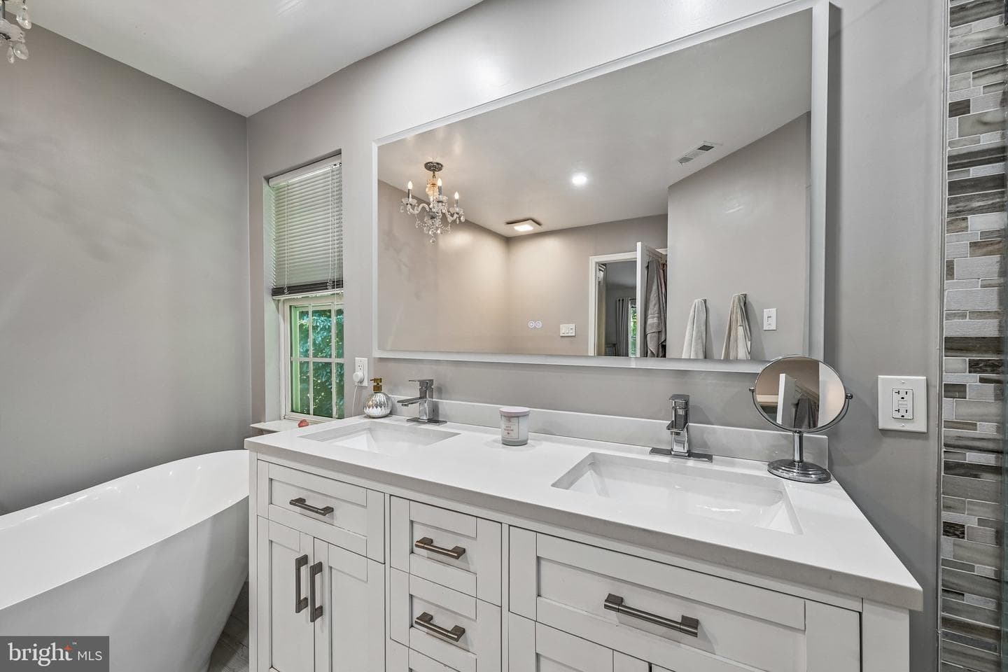 2996 Winding River Place photo 33