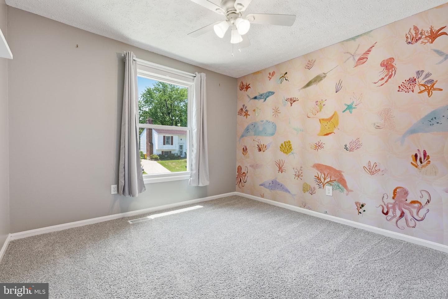 490 Eleanor Lane photo 20