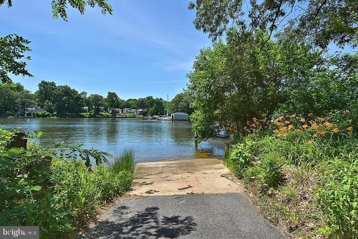 490 Eleanor Lane photo 32
