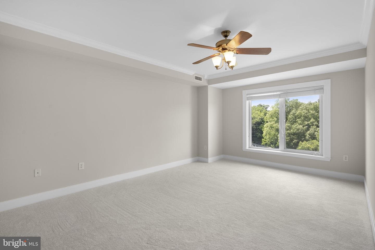 5 Park Place #415 photo 29