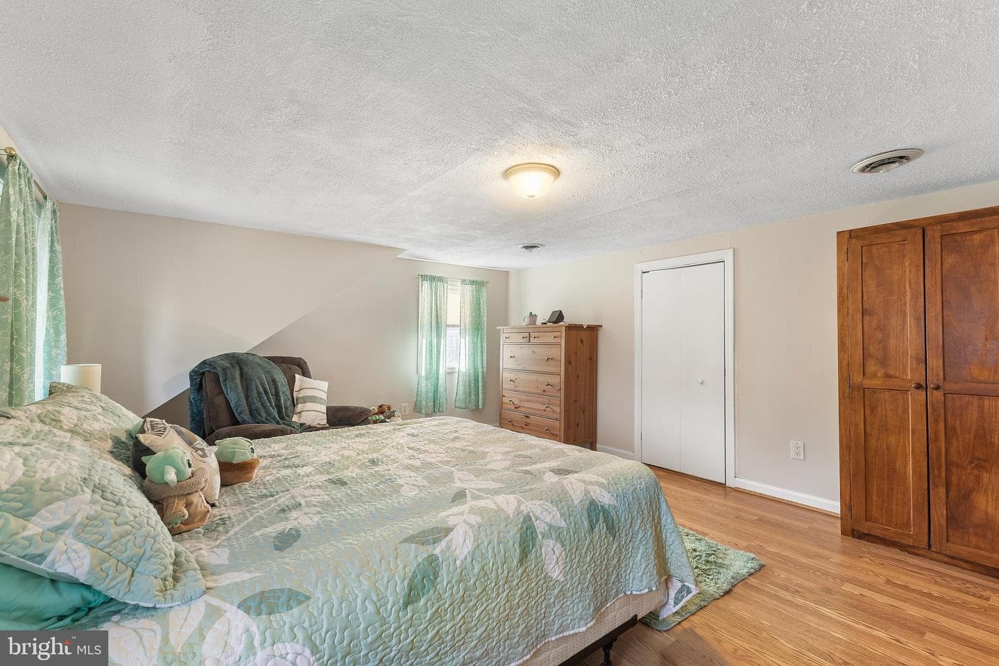 758 210th Street photo 22
