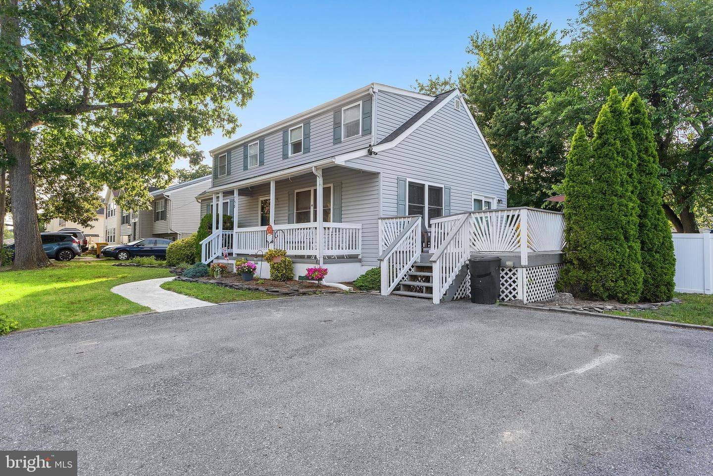 758 210th Street photo 3