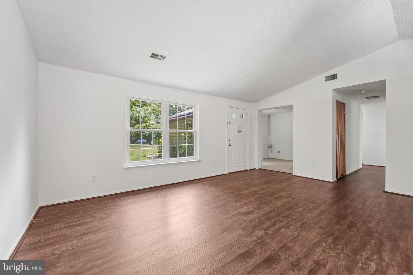 1502 Clearfield Circle photo 3