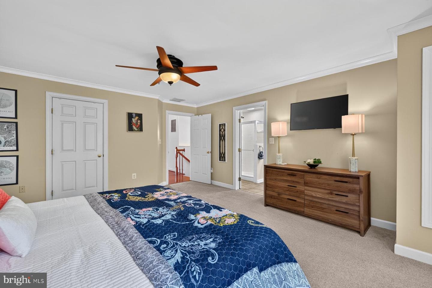 144 Riverton Place photo 20