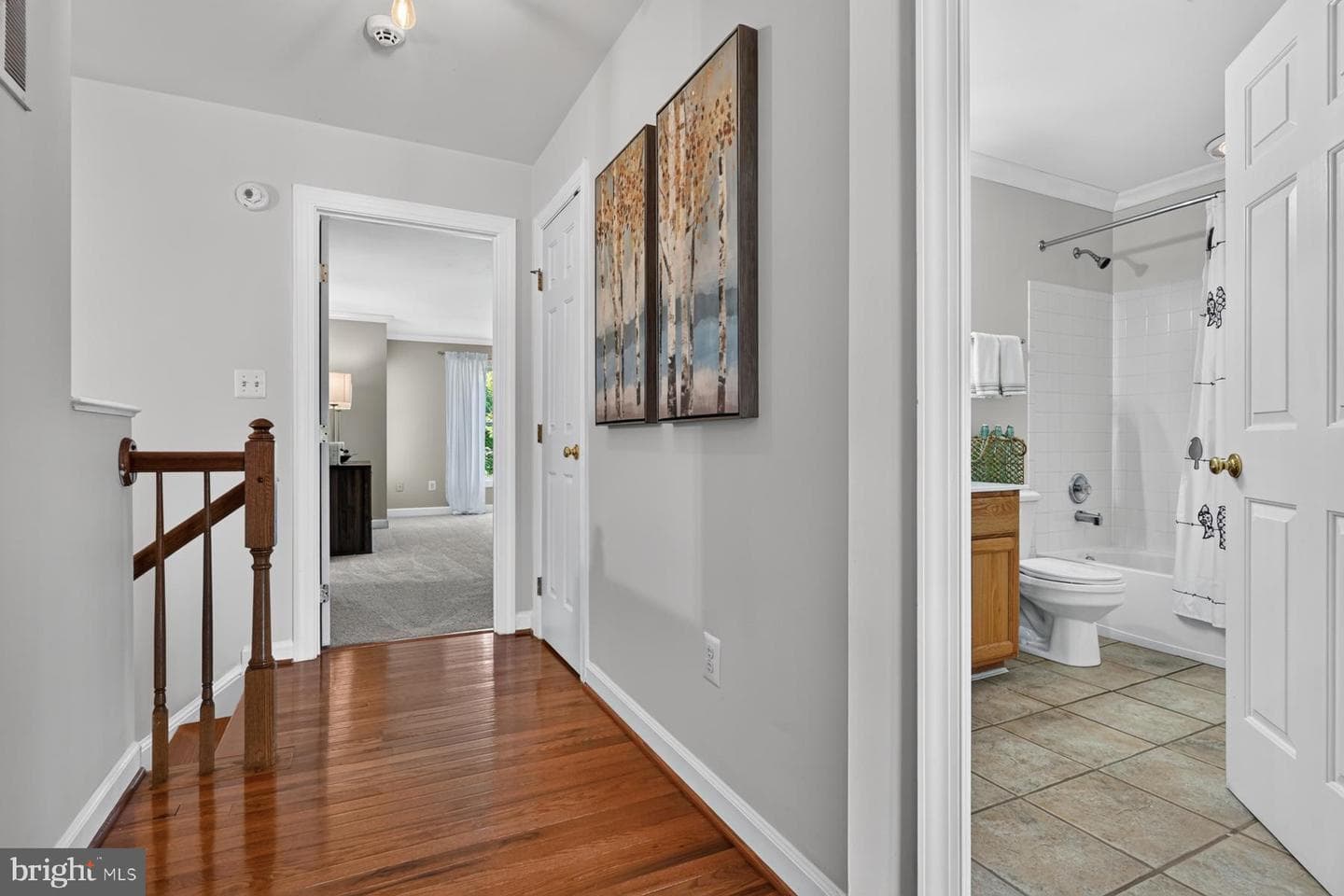 144 Riverton Place photo 24