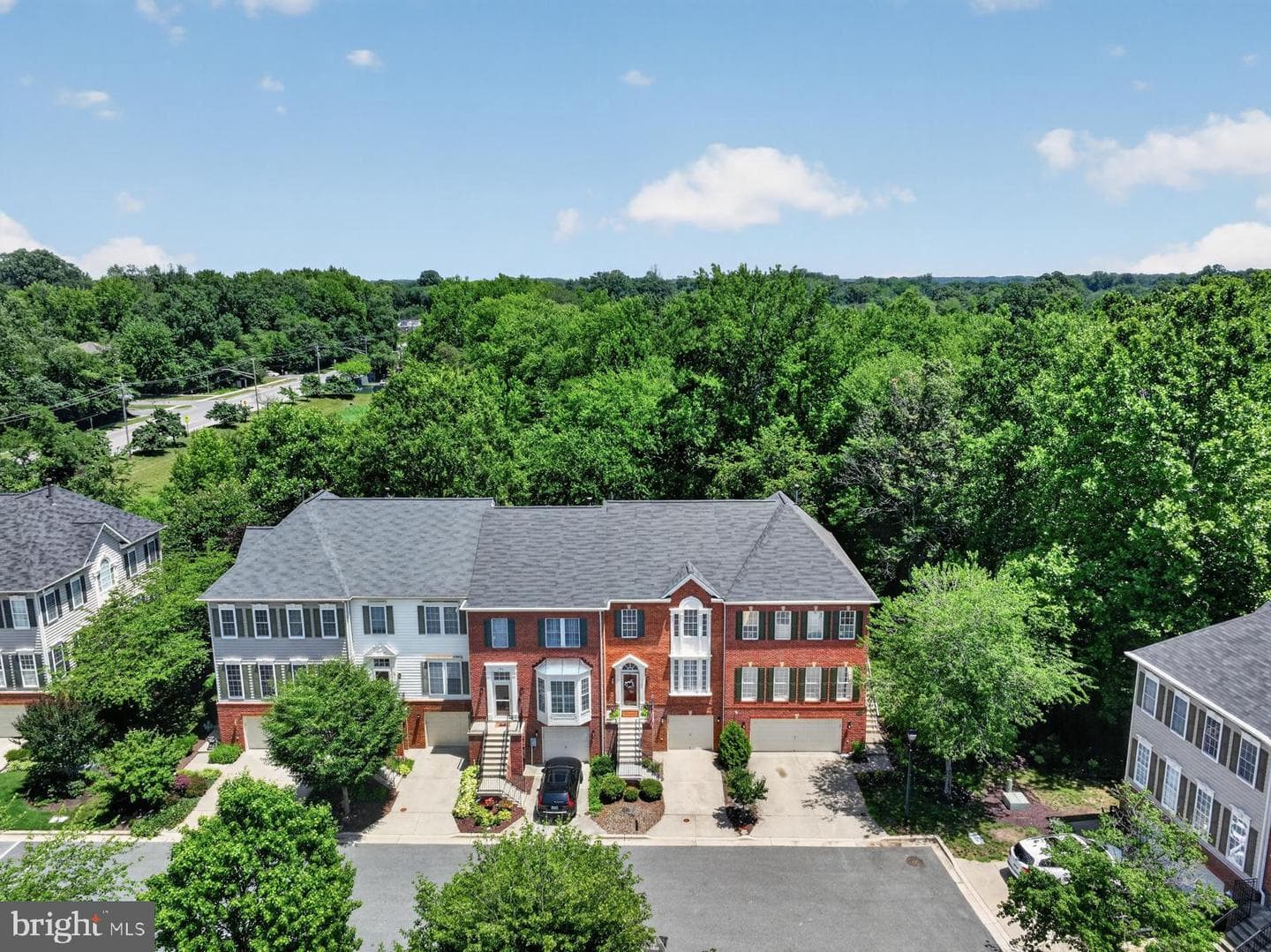 144 Riverton Place photo 41
