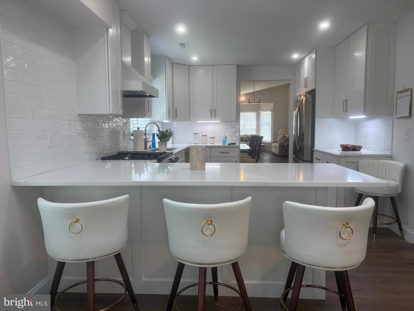 708 Sydney Terrace photo 8