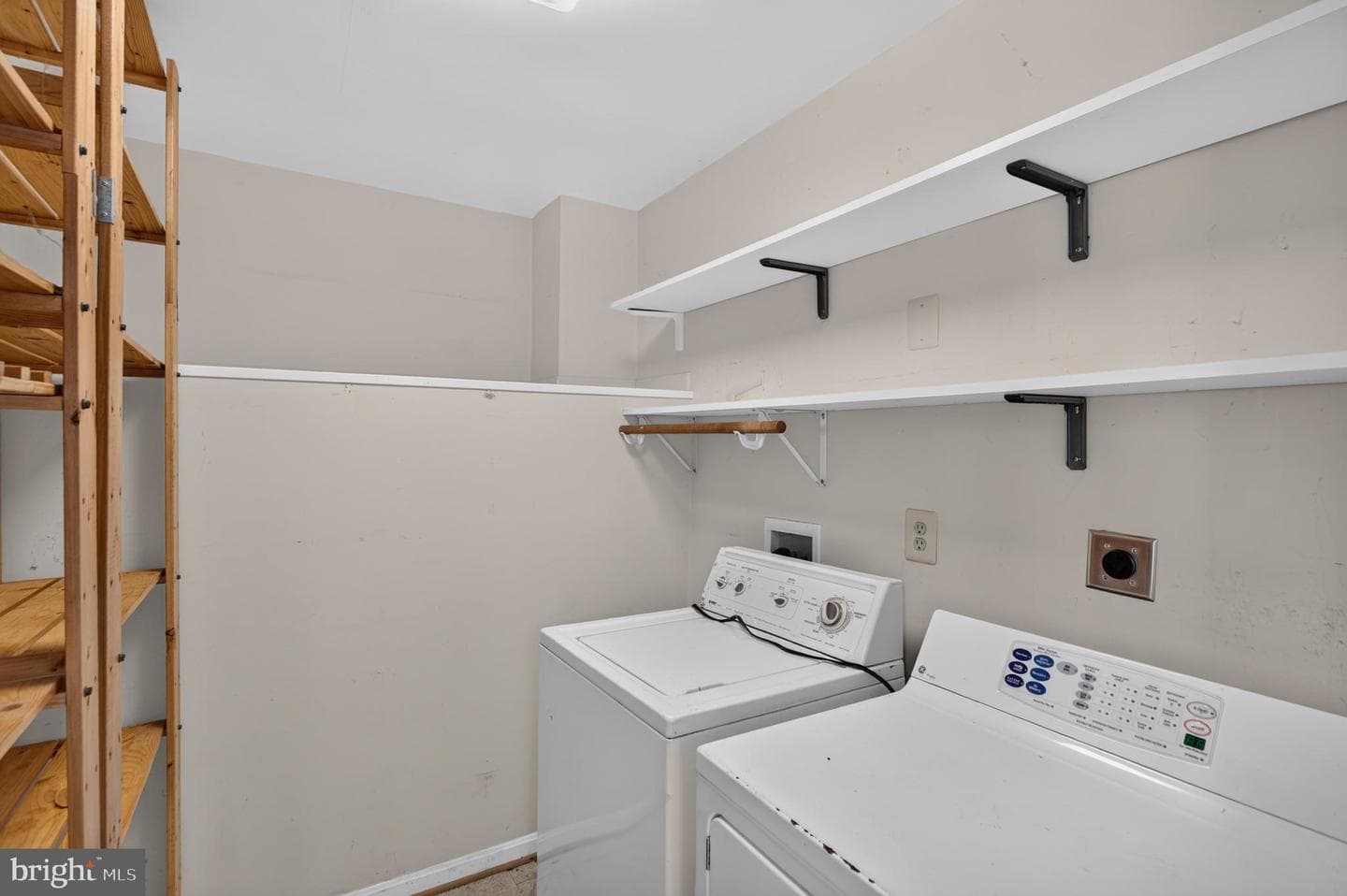 5125 Marx Drive photo 23