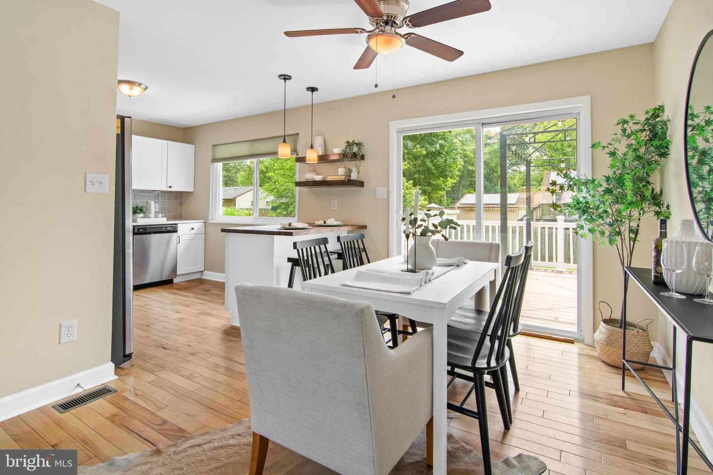 1453 Evergreen Road photo 11