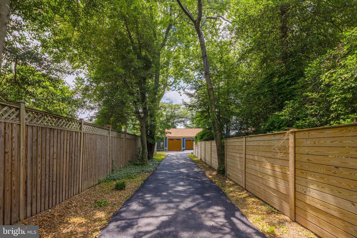 1018 Magothy Avenue photo 102