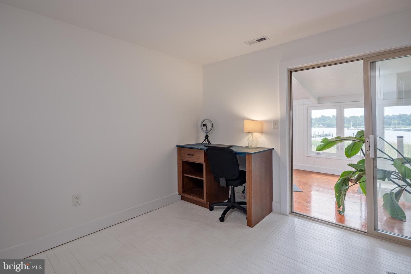 1018 Magothy Avenue photo 69