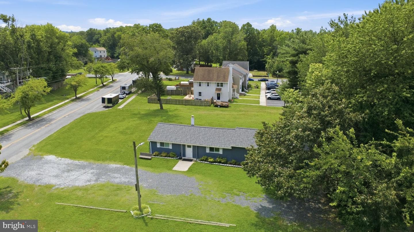 1115 Hotel Drive photo 30