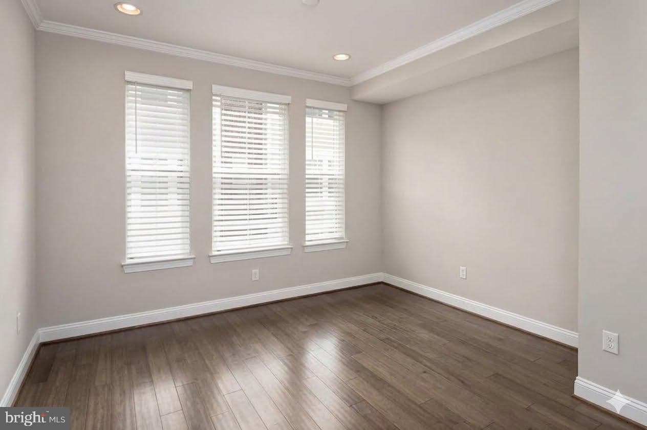602 James Walker Place photo 17
