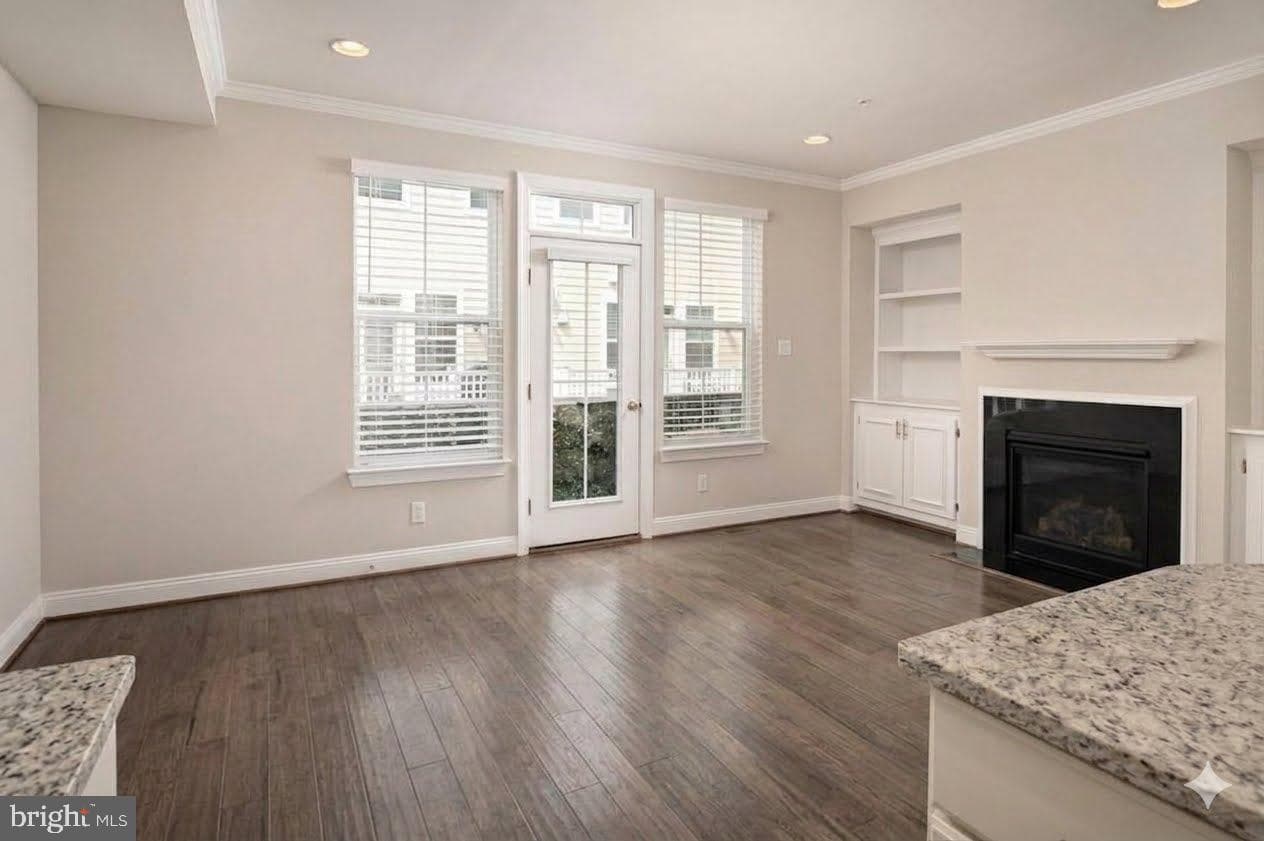 602 James Walker Place photo 19