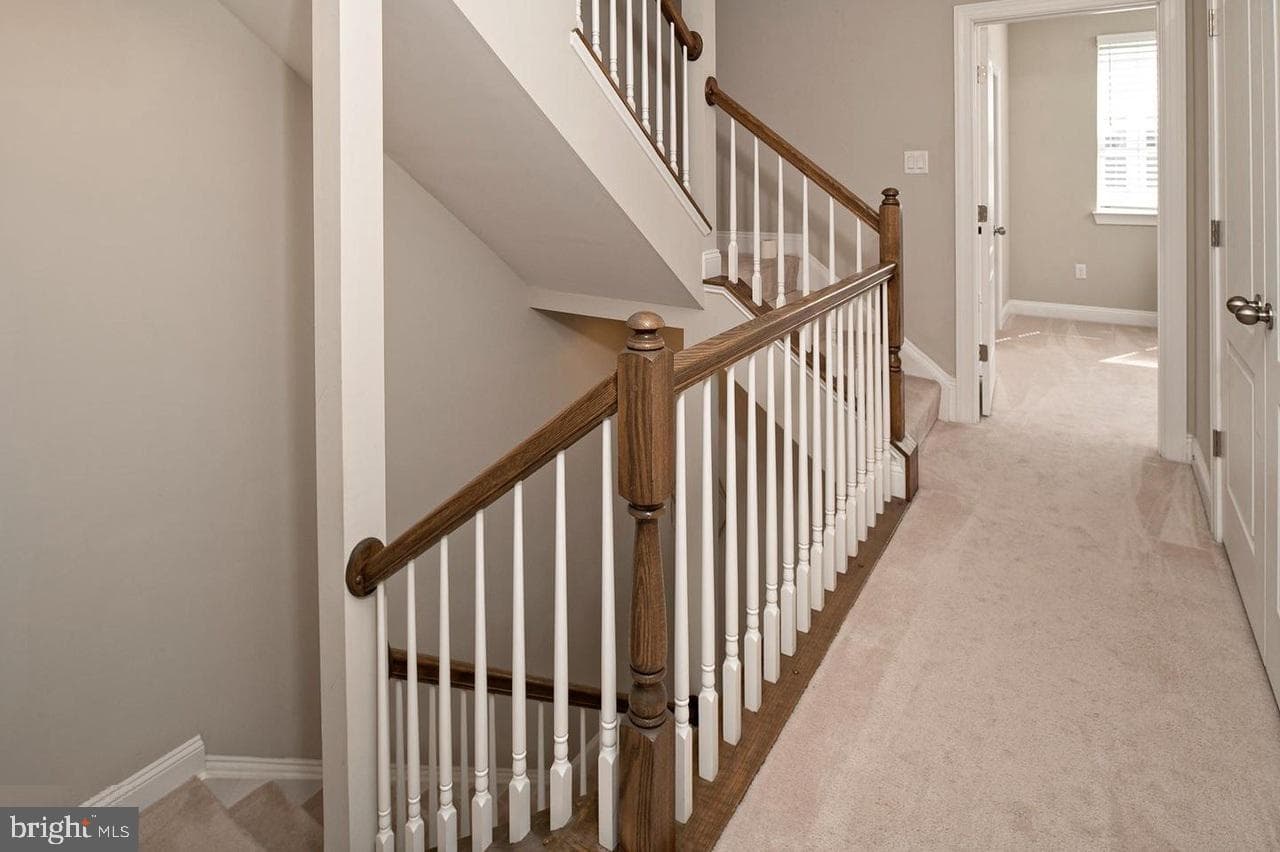 602 James Walker Place photo 25