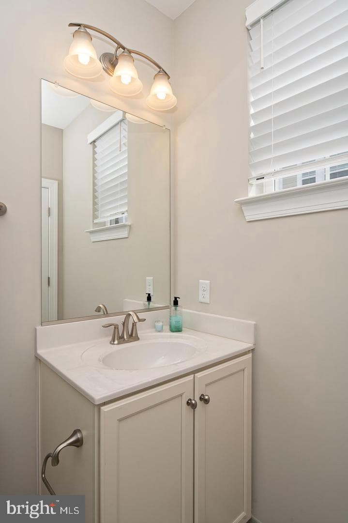 602 James Walker Place photo 35
