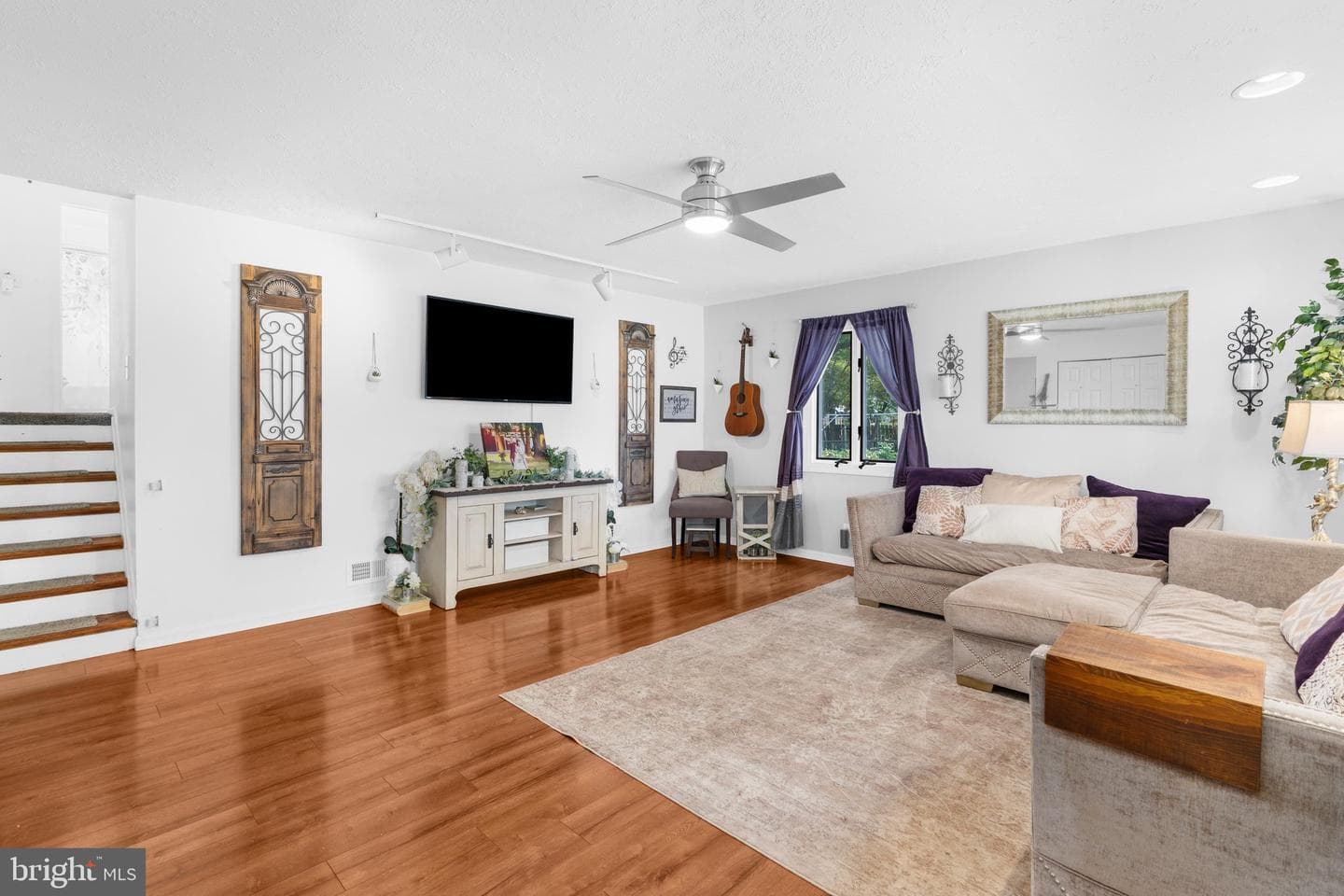 605 Carolyn Road photo 10