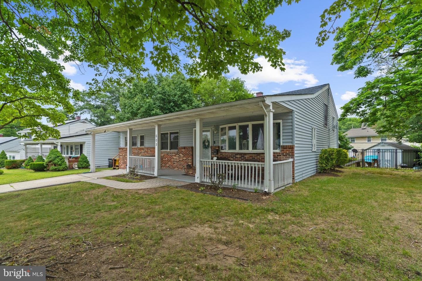 605 Carolyn Road photo 7