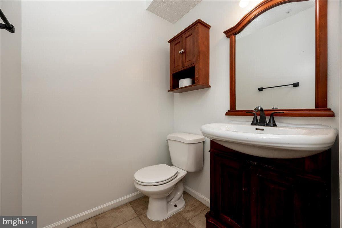963 Chestnut Manor Court photo 12