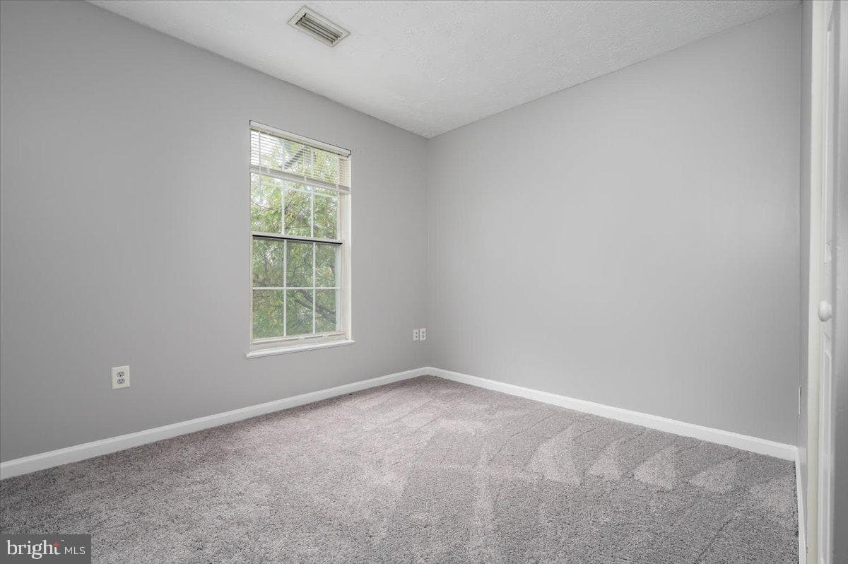 963 Chestnut Manor Court photo 17