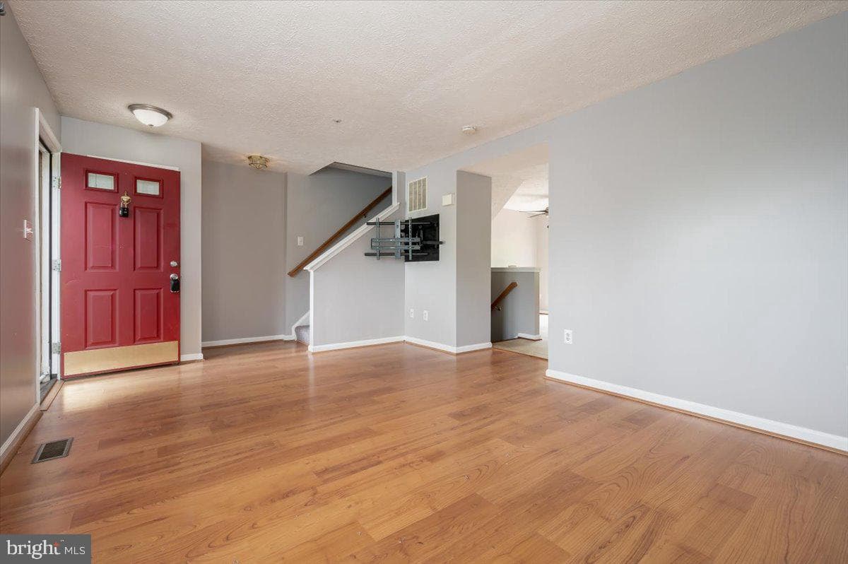 963 Chestnut Manor Court photo 6