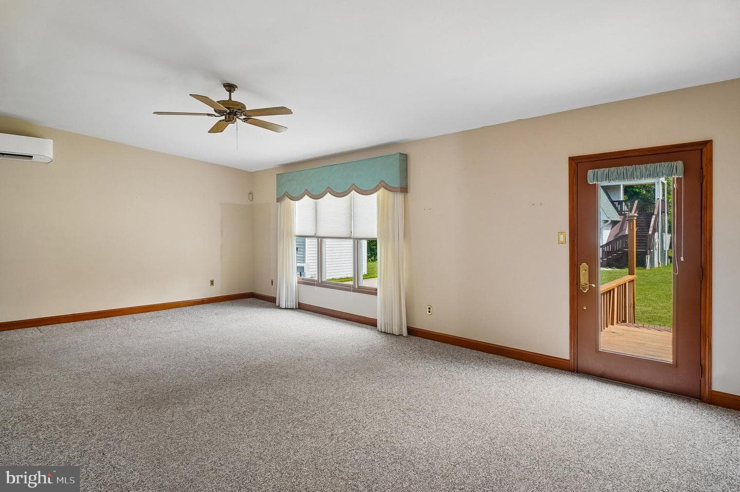 1110 Tyler Avenue photo 10