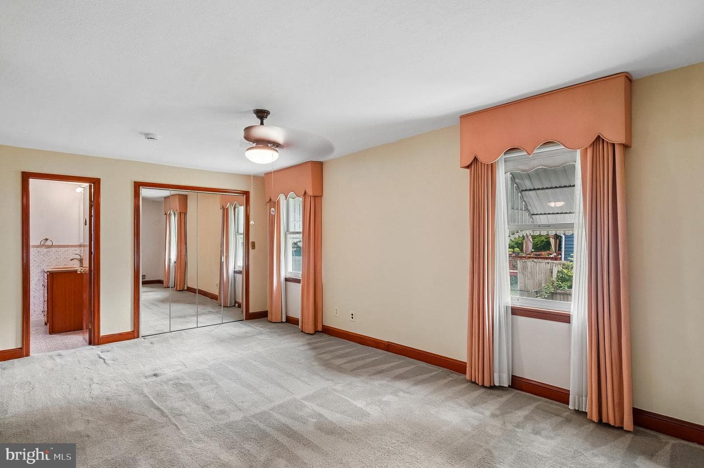 1110 Tyler Avenue photo 18